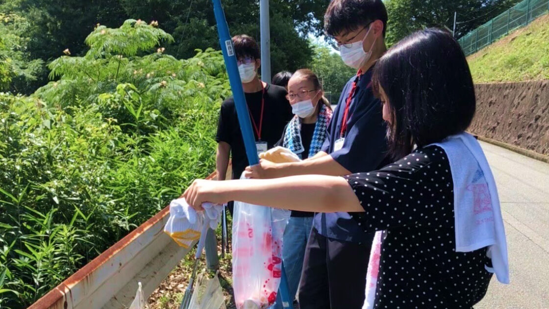 倉田山清掃 活動の様子2