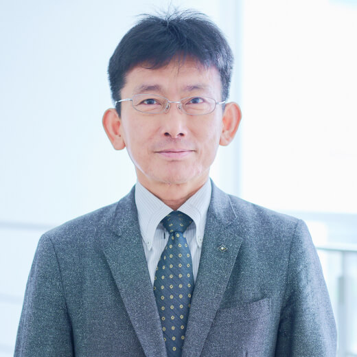 現代日本社会学部長・教授|富永 健